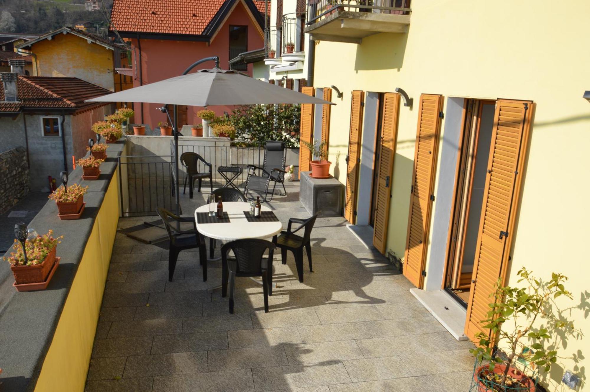 Casa Carmen Apartment Lake Como دونغو المظهر الخارجي الصورة